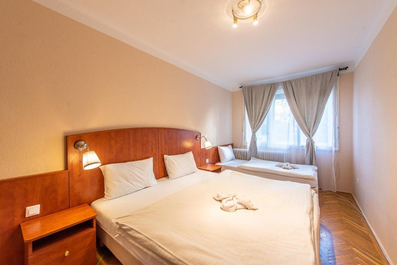 Korona Panzio Budapešť Exteriér fotografie