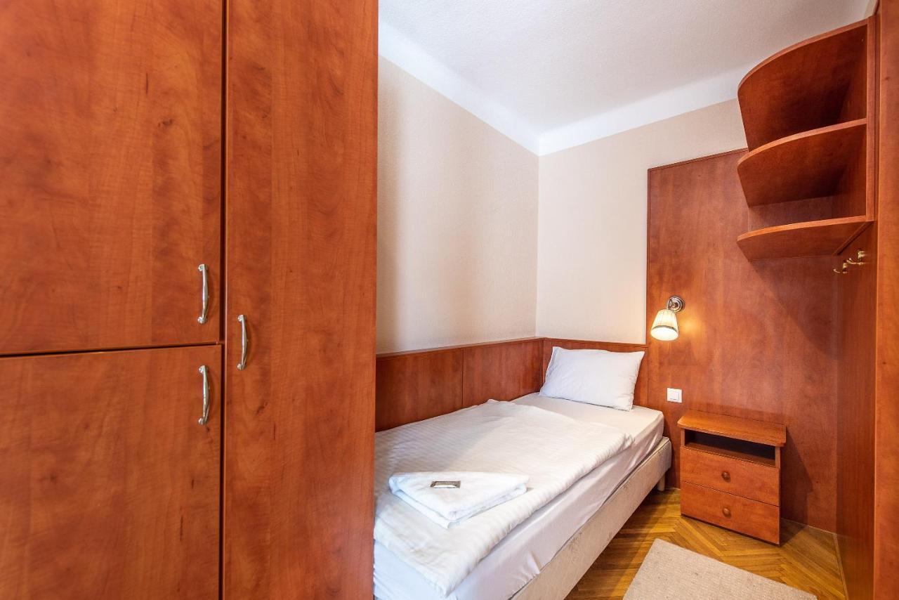 Korona Panzio Budapešť Exteriér fotografie